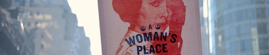 feministisches Plakat auf einer Demonstration.