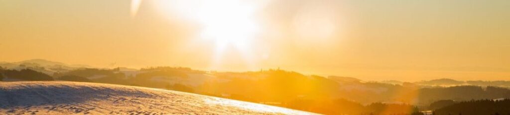 Lichterscheinung am Himmel - Thema: die Auferstehung.